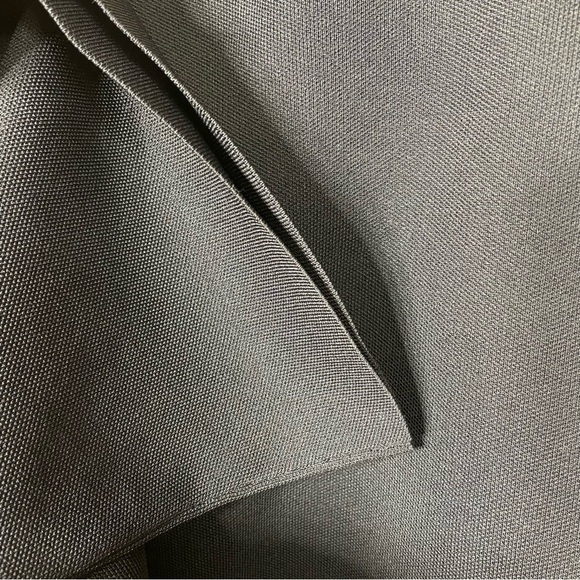 Tuckernuck Black Compression Knit Kick Cropped Flare Ashford Pants Size Large - Picture 10 of 15